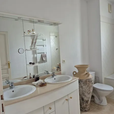 Apartamento Cap Sur Talence, Son Parc Et Bordeaux